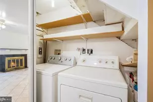 10284 Arizona Cir, Bethesda, MD 20817 - Photo 9