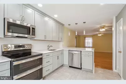 10284 Arizona Circle #65, Bethesda, MD 20817 - Photo 5