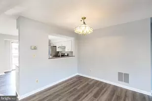 8425 Meadow Green Way, Gaithersburg, MD 20877 - Photo 13