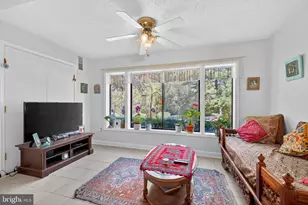 910 Windbrooke Dr, Gaithersburg, MD 20879 - Photo 11