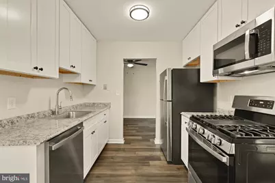 882 College Parkway #882-30, Rockville, MD 20850 - Photo 17