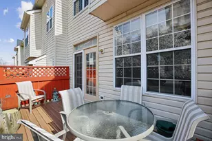 9752 Athletic Way, Gaithersburg, MD 20878 - Photo 15