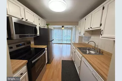 18120 Chalet Drive #11-204, Germantown, MD 20874 - Photo 13