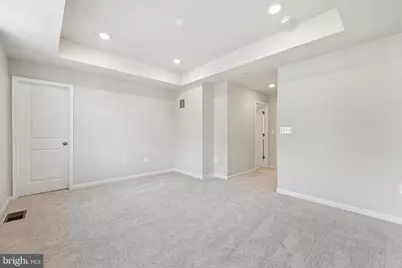 19566 Village Walk Drive, Montgomery Village, MD 20886 - Photo 11