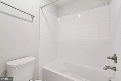 19566 Village Walk Drive, Montgomery Village, MD 20886 - Photo 17