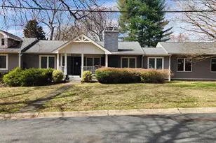 7516 Glenriddle Rd, Bethesda, MD 20817 - Photo 3