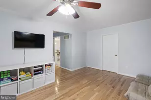 17235 Sandy Knoll Dr, Olney, MD 20832 - Photo 27