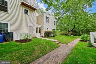 32 Amarillo Ct, Germantown, MD 20874 - Photo 11
