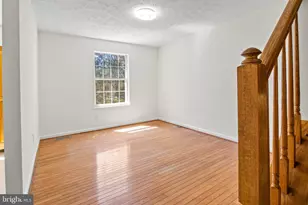 12002 Cherry Blossom Pl, Gaithersburg, MD 20878 - Photo 5