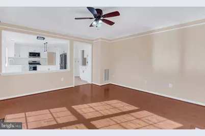 21410 Emerald Drive, Germantown, MD 20876 - Photo 13