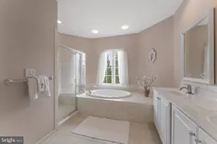 17519 Hidden Garden Ln, Ashton, MD 20861 - Photo 37