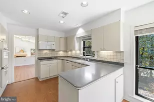 5205 Strathmore Ave, Kensington, MD 20895 - Photo 15