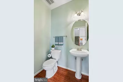 723 Main Street #723-B, Gaithersburg, MD 20878 - Photo 17