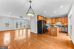 224 N Summit Ave, Gaithersburg, MD 20877 - Photo 11