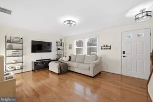 19828 Apple Ridge Pl, Montgomery Village, MD 20886 - Photo 3
