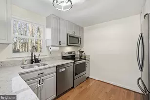 19828 Apple Ridge Pl, Montgomery Village, MD 20886 - Photo 9