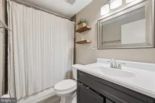 19828 Apple Ridge Pl, Montgomery Village, MD 20886 - Photo 17