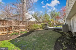 14002 Drake Dr, Rockville, MD 20853 - Photo 85