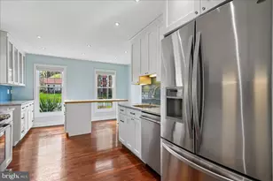 14002 Drake Dr, Rockville, MD 20853 - Photo 23