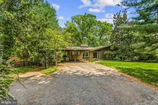 9115 Levelle Dr, Chevy Chase, MD 20815 - Photo 3