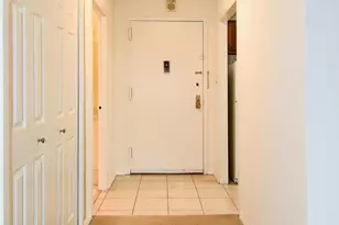 5225 Pooks Hill Rd, Bethesda, MD 20814 - Photo 9