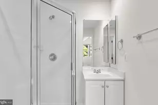 8509 2nd Ave, Silver Spring, MD 20910 - Photo 11