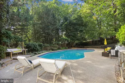 6204 Clearwood Road, Bethesda, MD 20817 - Photo 3