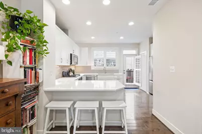 6738 Eames Way, Bethesda, MD 20817 - Photo 3