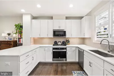 6738 Eames Way, Bethesda, MD 20817 - Photo 3