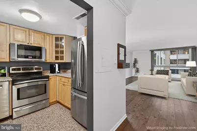 4601 N Park Avenue N #402-B, Chevy Chase, MD 20815 - Photo 9