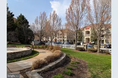 18715 Sparkling Water Drive #9-202, Germantown, MD 20874 - Photo 7