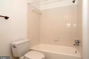 11400 Dorchester Ln, Rockville, MD 20852 - Photo 25