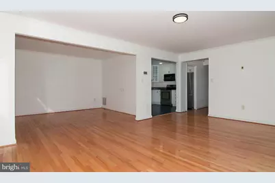 11400 Dorchester Lane, Rockville, MD 20852 - Photo 9