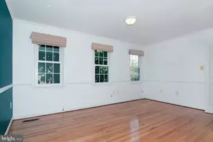 11400 Dorchester Ln, Rockville, MD 20852 - Photo 17