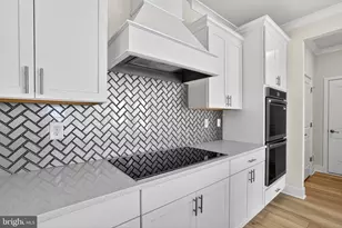 17051 Gathering St, Boyds, MD 20841 - Photo 11