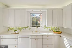 4838 Langdrum Ln, Chevy Chase, MD 20815 - Photo 11