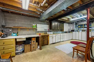 17100 Flatwood Dr, Rockville, MD 20855 - Photo 31