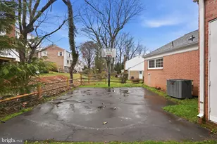 1 Paddock Ct, Potomac, MD 20854 - Photo 33