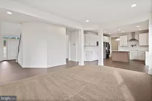 20821 Brooke Knolls Rd, Gaithersburg, MD 20882 - Photo 9