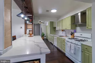 17634 Topfield Dr, Gaithersburg, MD 20877 - Photo 15
