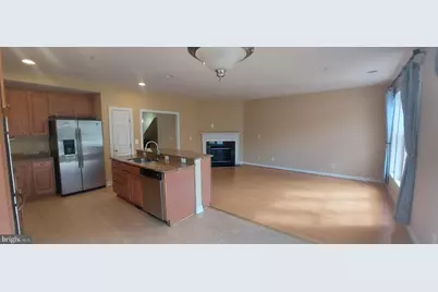 575 Odendhal Avenue #575, Gaithersburg, MD 20877 - Photo 7