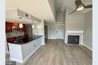 921 Hillside Lake Terrace #306, Gaithersburg, MD 20878 - Photo 5