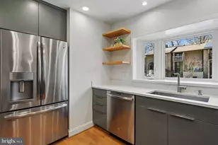 9211 Three Oaks Dr, Silver Spring, MD 20901 - Photo 5