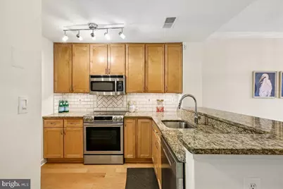 801 Pleasant Drive #80111, Rockville, MD 20850 - Photo 3