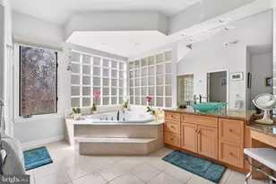 2 Lake Potomac Ct, Potomac, MD 20854 - Photo 37