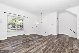 49 Lake Park Ct, Germantown, MD 20874 - Photo 5
