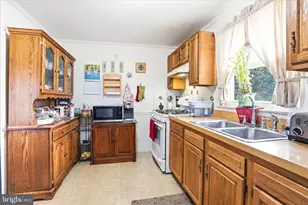 1105 Edmonston Dr, Rockville, MD 20851 - Photo 13