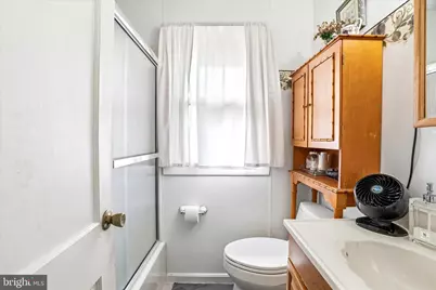 1105 Edmonston Drive, Rockville, MD 20851 - Photo 17