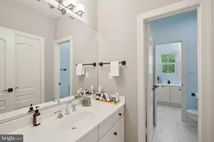 11724 Gainsborough Rd, Potomac, MD 20854 - Photo 41