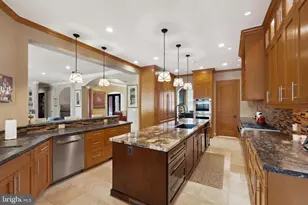 11724 Gainsborough Rd, Potomac, MD 20854 - Photo 21